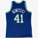 Dallas Mavericks Mitchell & Ness Swingman Jersey Road Dirk Nowitzki 1998-99