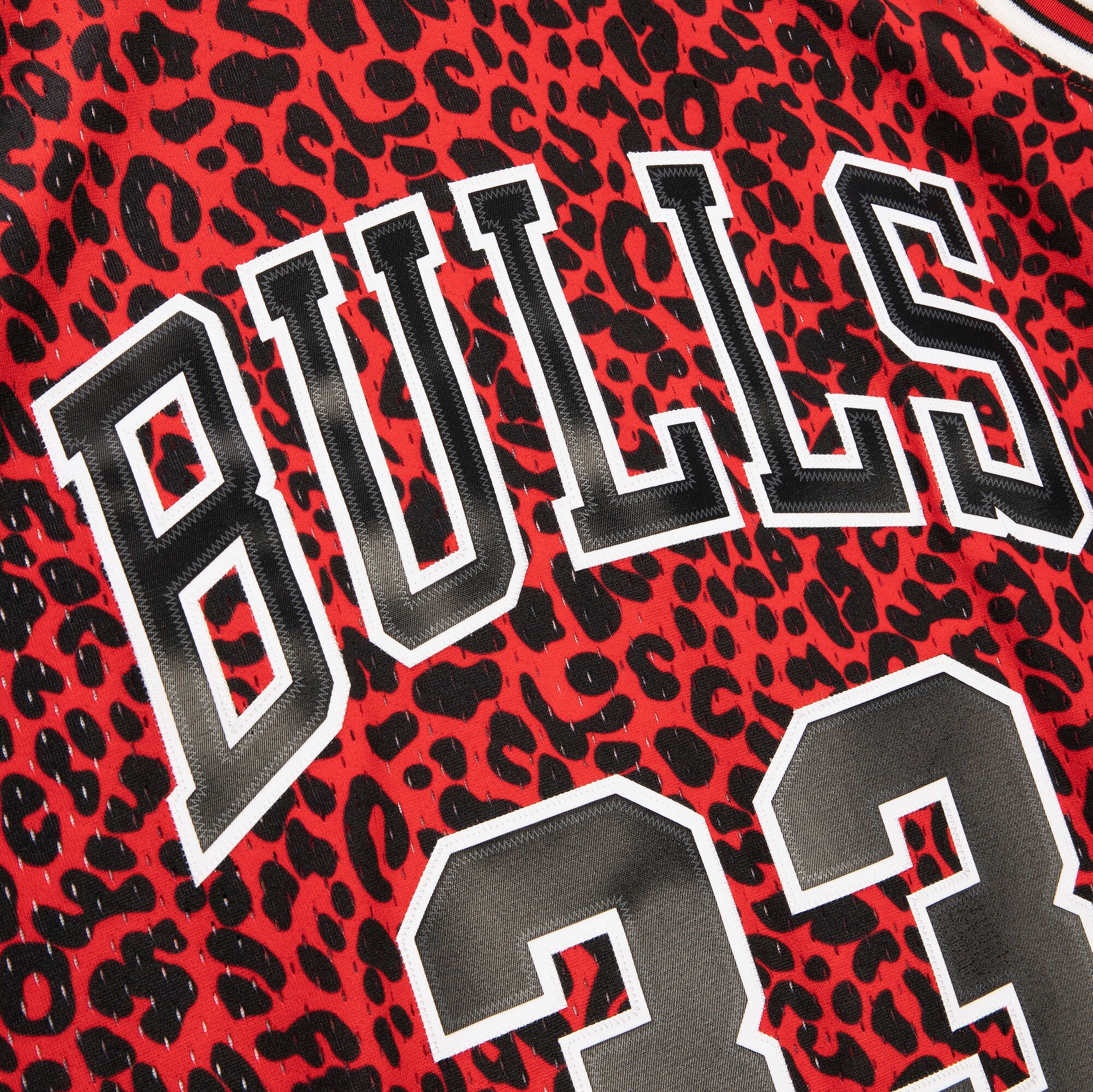 Chicago Bulls Mitchell & Ness Wild Life Swingman Jersey Scottie Pippen 1997